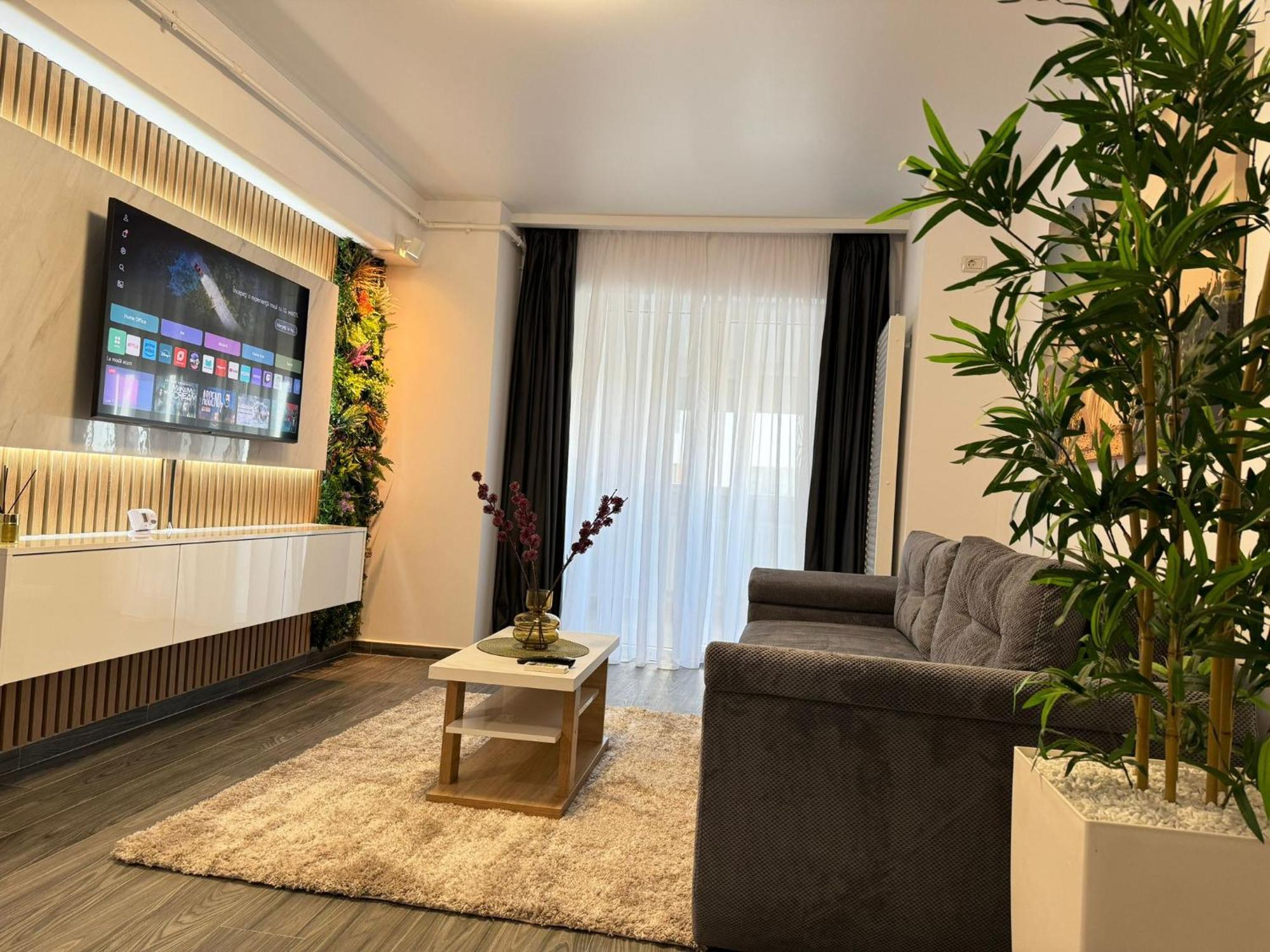Luxury Glam Apartments Central Adress Bucuresti With Parking Buitenkant foto